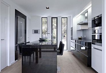 «Голый минимализм» - кухня как архитектурный объект - 5